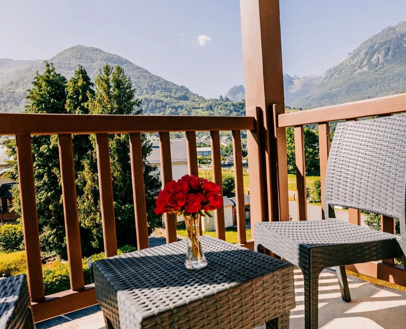 Hotel Le Montaigu Luz-Saint-Sauveur 3*,