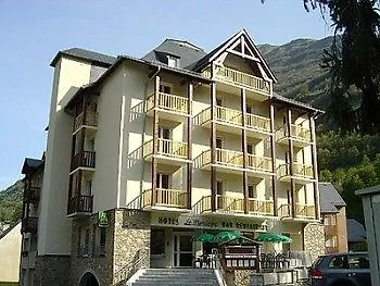 Hotel Le Montaigu Luz-Saint-Sauveur 3*,